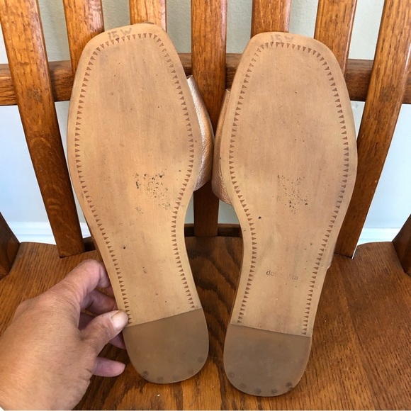 🌈 6/$60, Dolce Vita Rose Gold Sandal, Size 10 - Picture 2 of 9